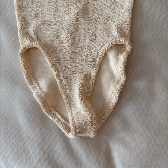 Hunza G One Piece - Picture 2 of 5